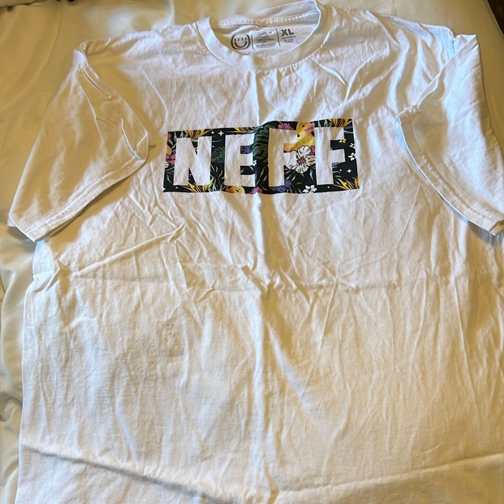NEFF men’s shirt